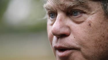 Municipales 2014 : le député apparenté FN Gilbert Collard a reçu le soutien d'Olivier Lapierre, ancien maire UMP de Saint-Gilles, dans le Gard.
