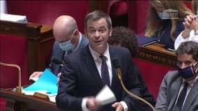 "Ne créez pas un cluster à l'Assemblée": Olivier Véran intime les députés LR de remettre leurs masques