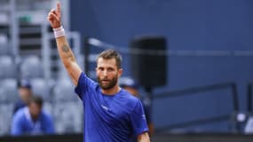 Corentin Moutet face à Dino Prizmic en Coupe Davis, le 12 septembre 2025.