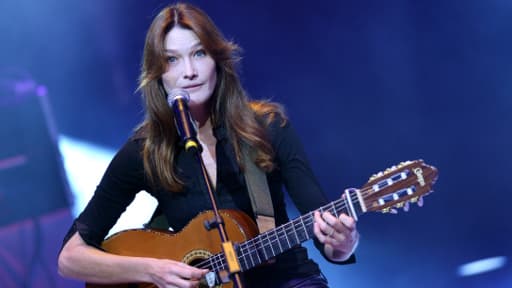 Carla Bruni à l'occasion d'un concert, en octobre 2013.