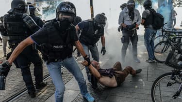 Au moins 34 personnes ont été interpellées en marge de la manifestation.