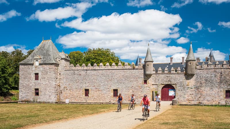 Un gradin s'effondre avant un spectacle dans un château de Bretagne, 16 personnes blessées
