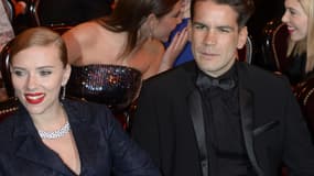 Scarlett Johansson et son compagnon Romain Dauriac, lors de la cérémonie des César, vendredi 28 février.