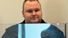 La police néo-zélandaise a dû forcer des systèmes de verrouillage électroniques pour pénétrer vendredi dans la villa de Kim Dotcom (photo), fondateur du site Megaupload.com, fermé sur ordre de la justice américaine pour violation des droits d'auteur. /Pho