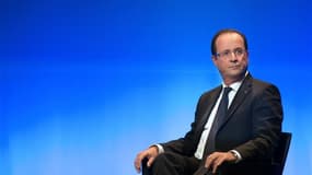 François Hollande réunit lundi à Paris un casting de luxe pour un "remue-méninges" consacré à la situation économique de la France, qui lui donnera l'occasion de piocher des idées pour redresser la compétitivité des entreprises françaises. /Photo prise le