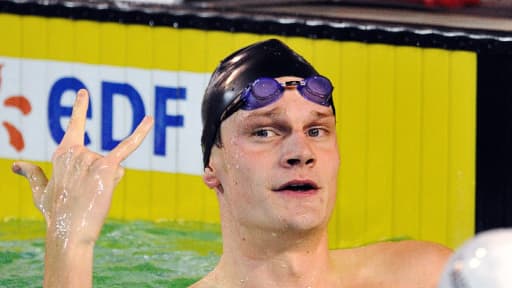 Yannick Agnel devient champion du monde du 200 m nage libre.