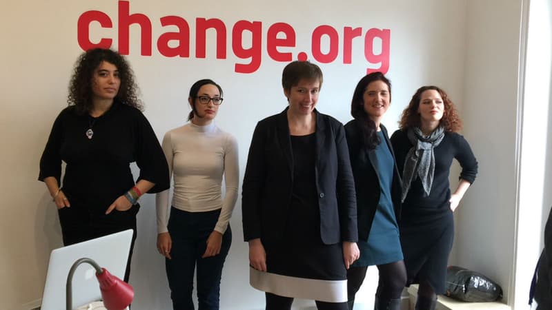 De gauche à droite: Fatima Ezzahra-Benomar, Clémentine Vagne, Caroline De Haas, Madeline da Silva et Laure Salmona