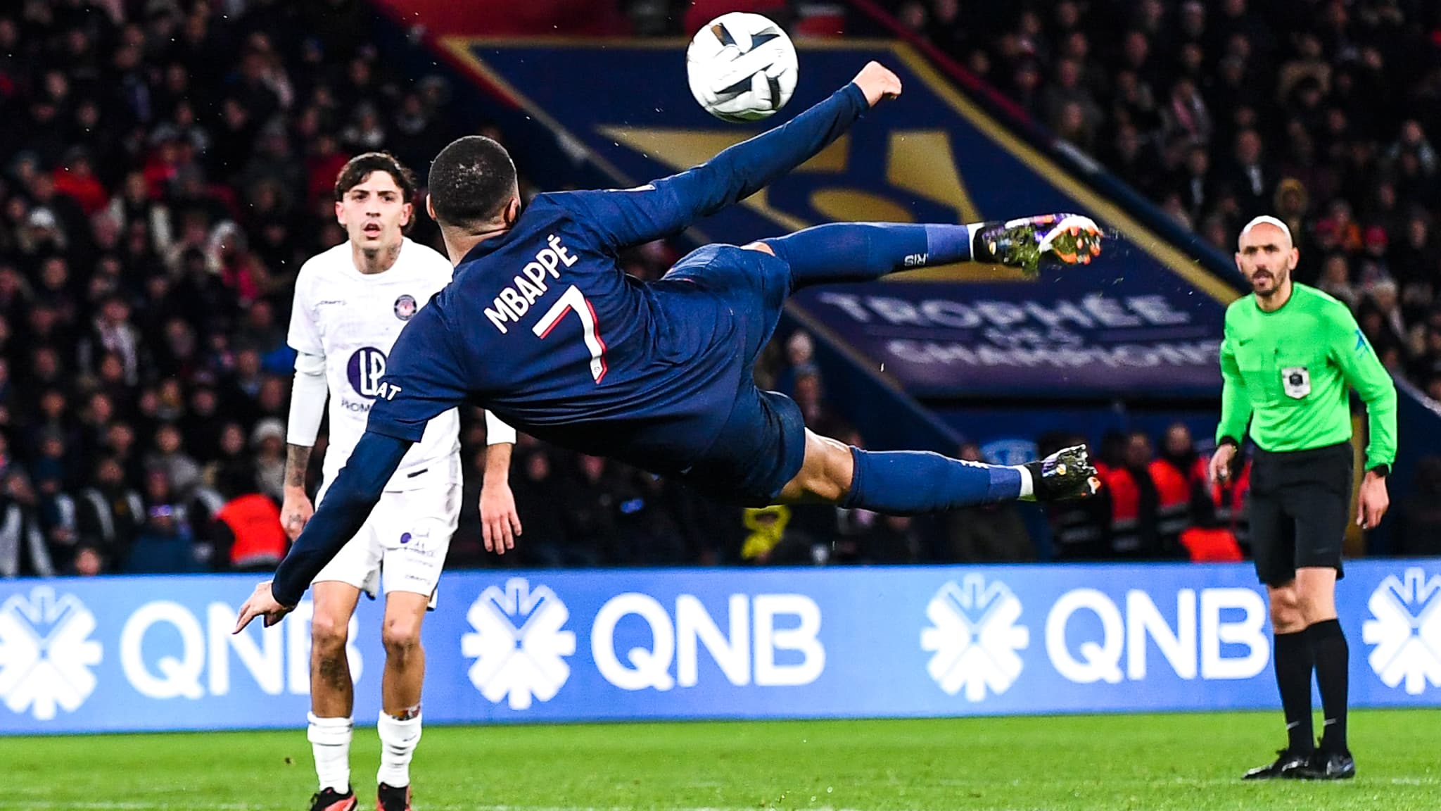 Mbappé avec le PSG Mbappé avec le PSG
