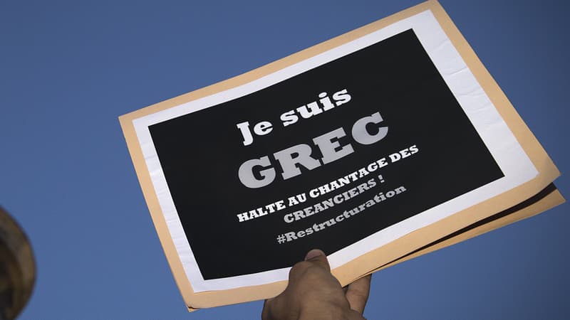 Des centaines de manifestants se sont rassemblés ce dimanche à Paris