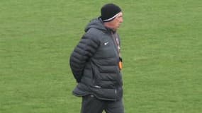 la pression n'a jamais été aussi forte, sur les épaules de l'entraîneur du PSG.