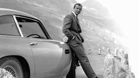 L'Aston Martin DB5, la voiture la plus mythique de James Bond, a notamment été vue dans Goldfinger.