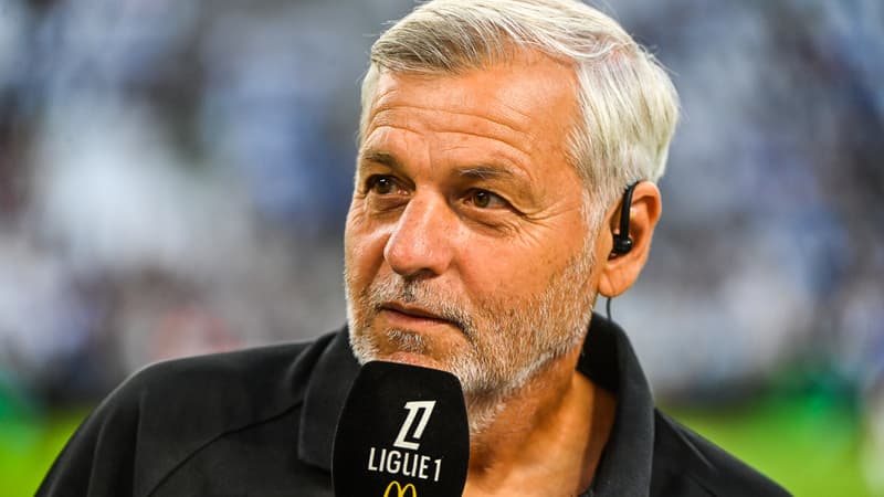 OM: "J'espère qu'on aura un groupe compétitif le 1er septembre" Malgré la victoire face à Strasbourg, Genesio annonce une fin de mercato agitée