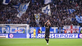 André Ayew ovationné par le public du Vélodrome lors du match de Ligue 1 OM-Le Havre, 5 janvier 2025