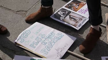 Mobilisation du collectif Les Effronté-e-s devant la Mairie de Paris le 28 mars 2017 contre la publicité sexiste