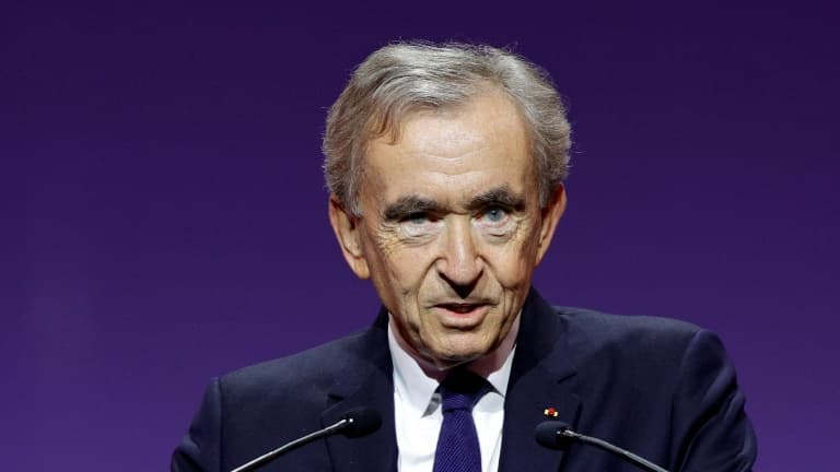 "UNE TAXE SUR LES RICHES DÉTRUIRAIT NOTRE ÉCONOMIE": BERNARD ARNAULT S'ATTAQUE À L'ÉCONOMISTE GABRIEL ZUCMAN