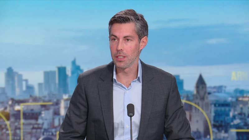 Yvelines: un homme agressé au couteau dans le RER A, l'auteur en fuite