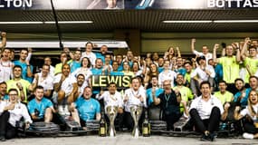 Le pilote britannique Lewis Hamilton avec l'écurie Mercedes, à Abu Dhabi le 1er décembre 2019