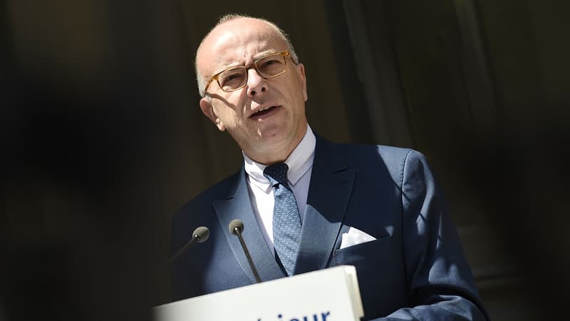 Le ministre de l'Intérieur, Bernard Cazeneuve, le 7 juin à Villejuif.