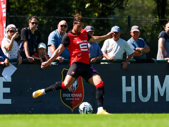 Hans Hateboer lors d'un match amical entre Rennes et Saint-Brieuc, le 10 juillet 2025