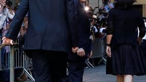 Dominique Strauss-Kahn à son arrivée au tribunal de New York pour l'audience qui devrait clore l'affaire dans laquelle il est accusé d'agression sexuelle par une femme de chambre. /Photo prise le 23 août 2011/REUTERS/Lucas Jackson