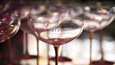 La maison de champagne Moët et Chandon appartient au groupe LVMH.