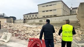 Un mur de la maison centrale de Poissy s'est effondré sur plusieurs mètres.