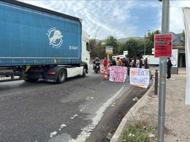 Des manifestants à La Valentine, à Marseille, lors de la mobilisation du 10 septembre 2025.