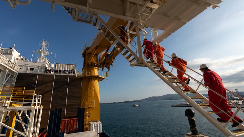 "Ce serait un atout stratégique majeur": mis sous pression par la Chine, le Japon dit avoir trouvé un gisement de terres rares en mer à 6.000 mètres de profondeur