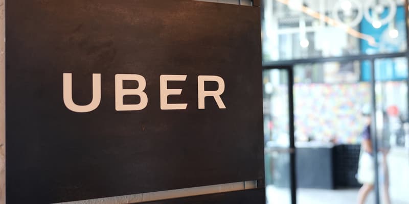 Le logo de la société Uber est le 26 juin 2024 à New York, aux États-Unis