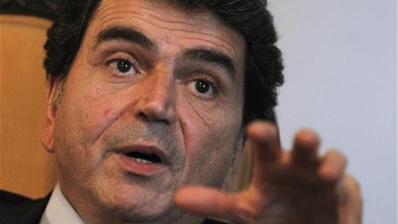 D'éventuelles sanctions commerciales turques contre la France, envisagées par Ankara après le vote d'une loi sur la négation d'un génocide, seraient illégales, a estimé mercredi le secrétaire d'Etat UMP au Commerce extérieur Pierre Lellouche en évoquant l