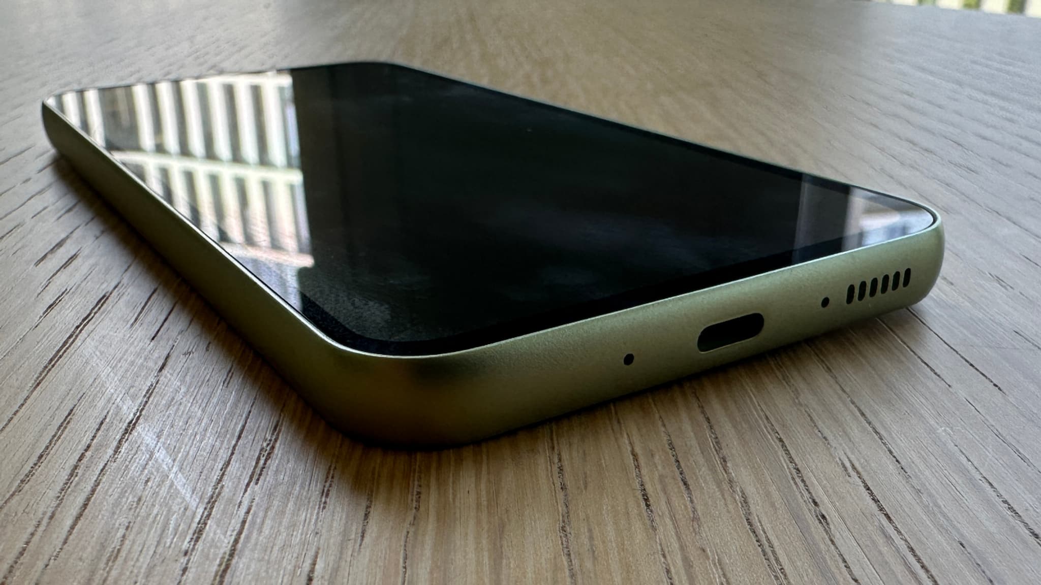 Le Samsung Galaxy A54 5G n'a pas de prise jack pour les écouteurs.
