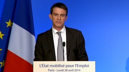 Manuel Valls, le 28 avril 2014 présentait des mesures adoucissant son plan d'économies.