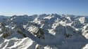 Vue sur la chaîne des Pyrénées depuis l'observatoire du Pic du Midi