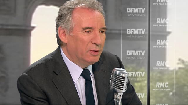 François Bayrou s'oppose à la réforme du collège de Najat Vallaud-Belkacem.
