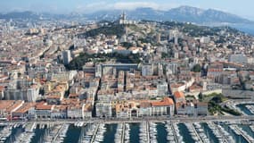 Une vue aérienne de Marseille.