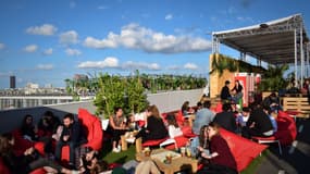 Le Jardin Suspendu, le plus grand rooftop de Paris, rouvre pour une deuxième saison.