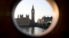 Contrairement à ce que promettaient les défenseurs du Brexit, la sortie de l'UE va coûter cher au Royaume-Uni.