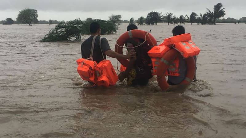 Au moins 28 personnes sont mortes noyées après la chute du bus. Photo d'illustration