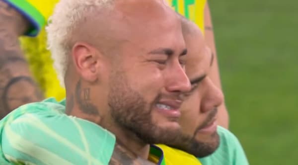 Neymar en larmes après l'élimination du Brésil à la Coupe du monde 2022