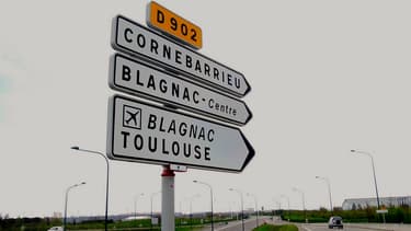 Le nouveau quartier général des dirigeants de l'avionneur est situé à Blagnac, tout près de l'aéroport de la banlieue toulousaine.