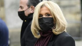 Brigitte Macron arrive aux funérailles de Juliette Gréco, le 5 octobre 2020 à Paris