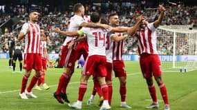 La joie sur le but d'El Arabi