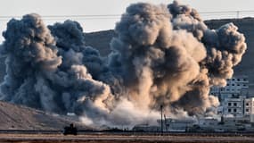 Des frappes sur la ville syrienne de Kobane, en 2014. (photo d'illustration)