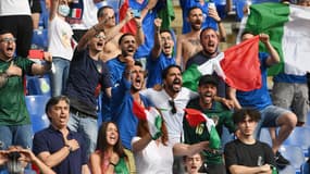 Des supporters italiens lors de l'Euro 2021.