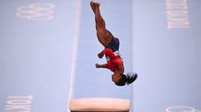 Simone Biles sur le saut de cheval à Toyko