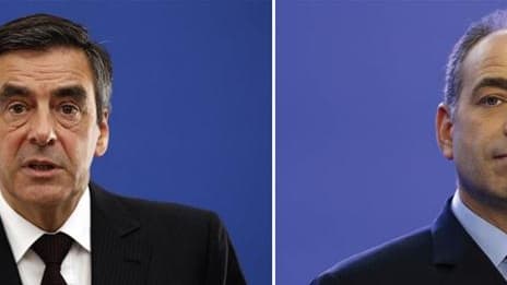 La crise est officiellement terminée à l'UMP, mais le compromis scellé entre Jean-François Copé et François Fillon a tout de la paix armée. /Photos d'archives/REUTERS/Eric Gaillard/Benoît Tessier