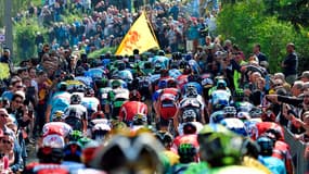 L'ascension du Mur de Huy pendant la Flèche Wallonne 2015