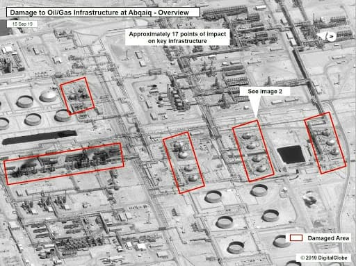 Les infrastructures impactées sur le site d'Abqaïq vues par satellite. Les infrastructures impactées sur le site d'Abqaïq vues par satellite.