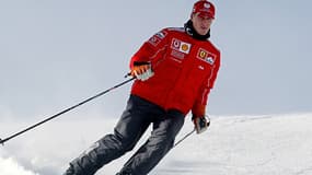 L'état de santé de Michael Schumacher reste "toujours stable, a annoncé son porte-parole. Sur cette photo, l'ancien champion de Formule 1 à skis en 2004.