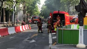 Les pompiers de Paris en intervention dans le 16e arrondissement ce lundi.
